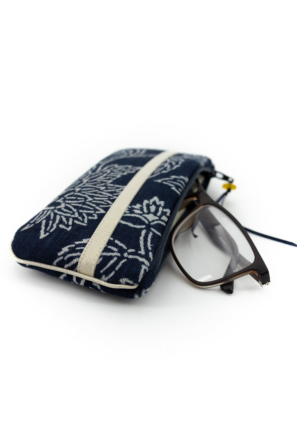Etui à lunette - indigo "floral" traditionnel - tissu japonais imprimé main