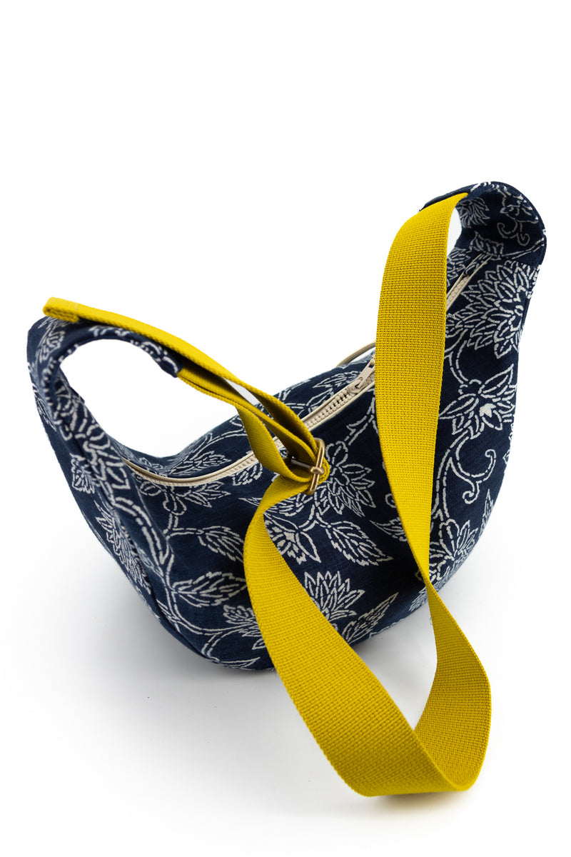 sac "moon bag" - indigo floral - tissu traditionnel japonais
